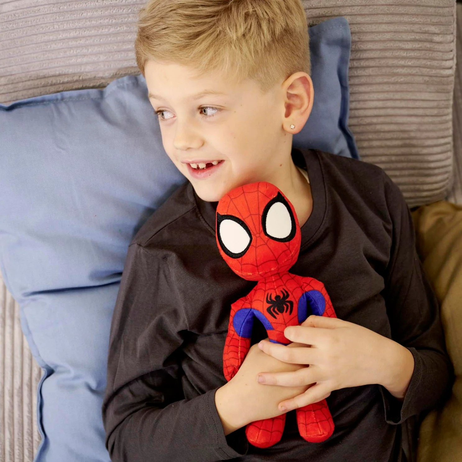 Muñeco de Peluche Spidey 25 cm - Imagen 2